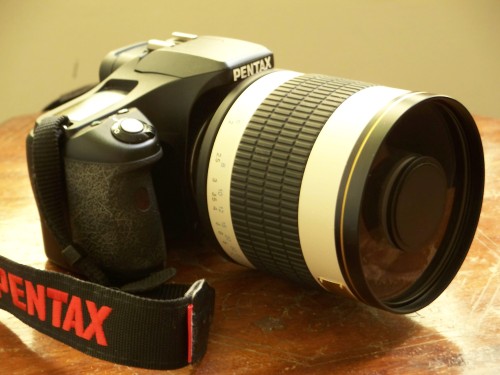 My Pentax K200D with a 500mm Samyang mirror lens attached