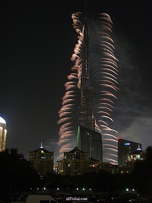happy-new-year-2012-burj-khalifa-dubai-fireworks