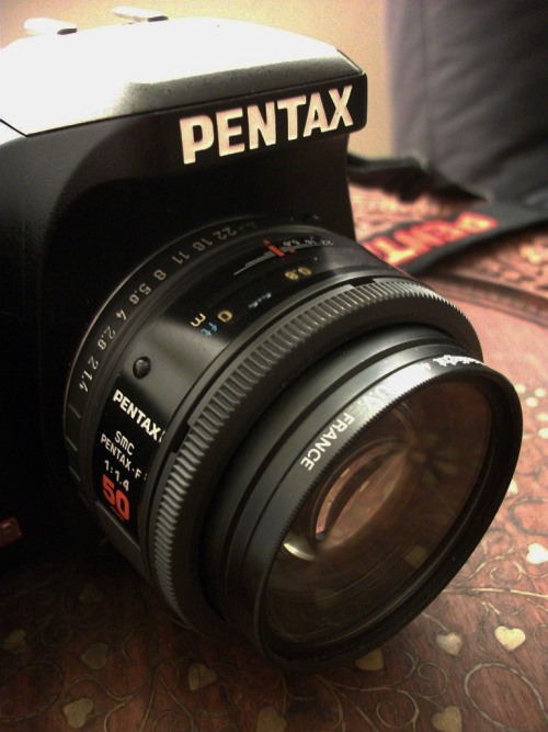 pentax sfx pentax-f smc 50mm F1.4 autofocus lens with cokinlight 49mm uv filter on a pentax k200d digital slr camera
